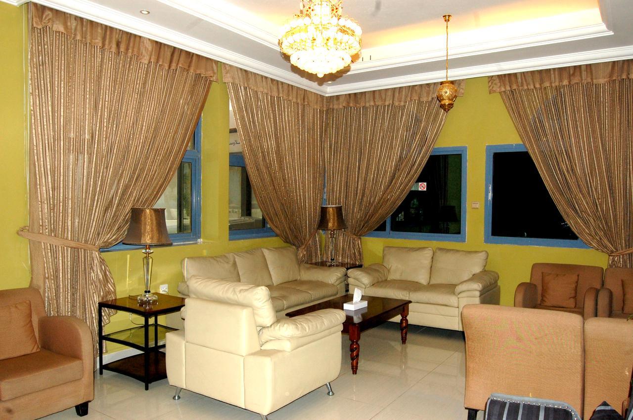 Al Amwaj Hotel Sharjah Exterior foto